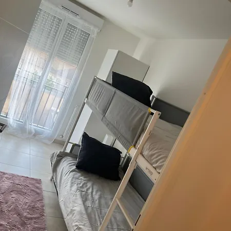 F3 Apartment
